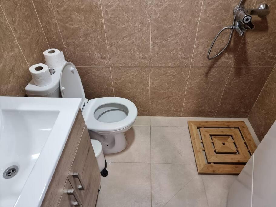 شقة דירת זוּגַג מפנקת עם מרפסת משגעת ונוף למפרץ. إيلات المظهر الخارجي الصورة